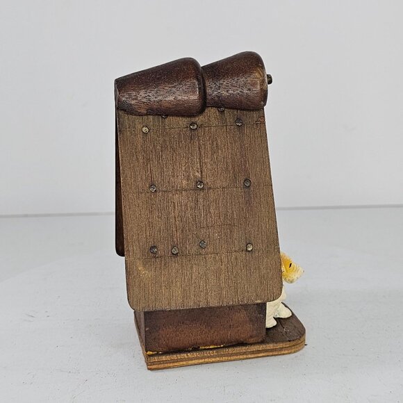 Vintage Wooden Doghouse Figurine With Hubley Cast Iron Sealyham Terrier Dog - Picture 3 of 8